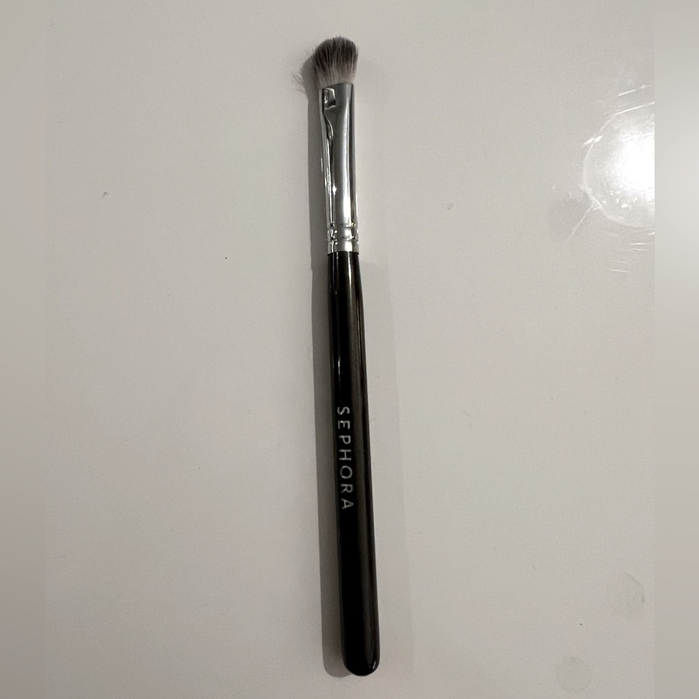BRAND NEW Sephora Pro Eyeshadow Brush